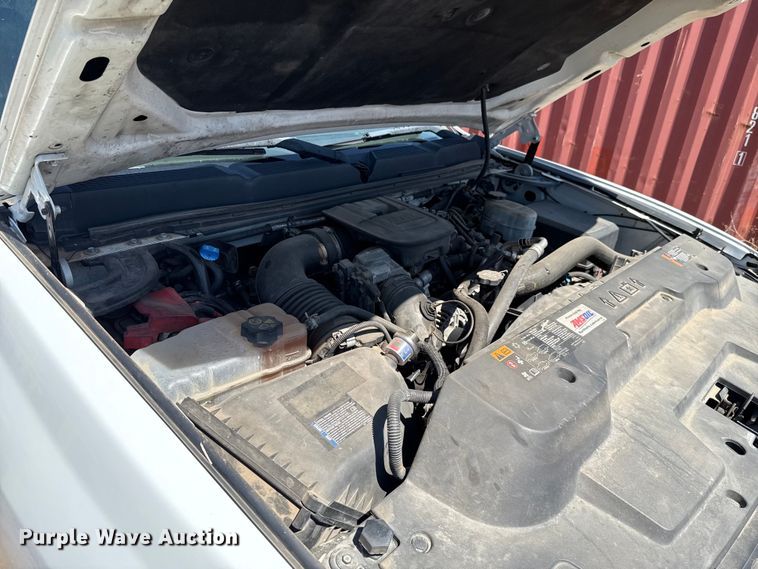 image for item HI9331 2011 Chevrolet Silverado 3500HD Crew Cab pickup truck