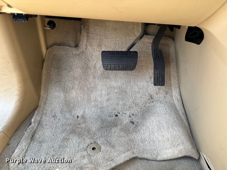 image for item HI9332 2008 Saturn VUE XE SUV