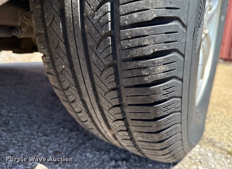 image for item HI9332 2008 Saturn VUE XE SUV