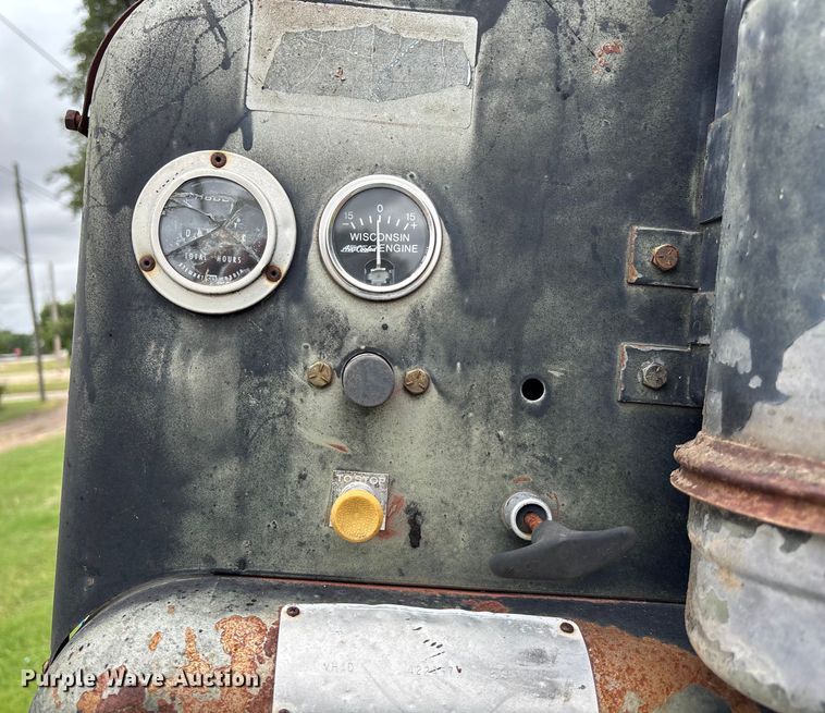 image for item HR9928 Oil distributor trailer