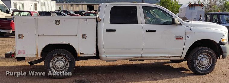 image for item IP9636 2011 Dodge Ram 2500HD Crew Cab utility bed pickup truck