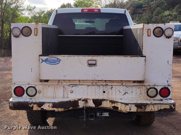 image for item IP9636 2011 Dodge Ram 2500HD Crew Cab utility bed pickup truck