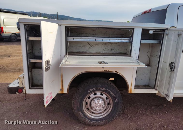 image for item IP9636 2011 Dodge Ram 2500HD Crew Cab utility bed pickup truck