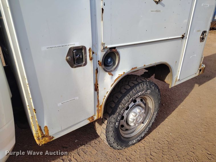 image for item IP9636 2011 Dodge Ram 2500HD Crew Cab utility bed pickup truck