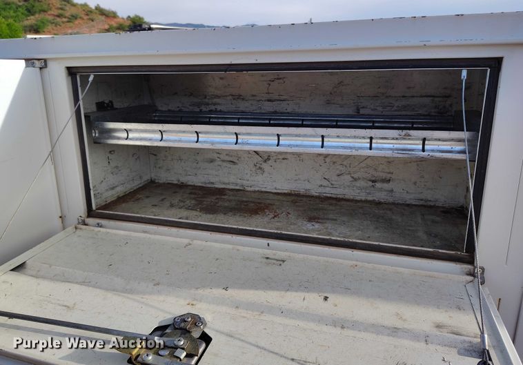 image for item IP9636 2011 Dodge Ram 2500HD Crew Cab utility bed pickup truck