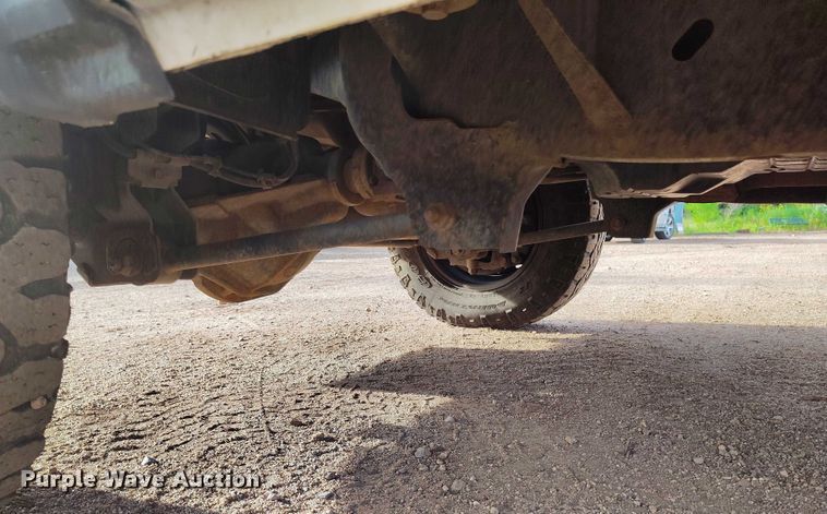 image for item IP9636 2011 Dodge Ram 2500HD Crew Cab utility bed pickup truck