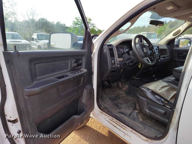 image for item IP9636 2011 Dodge Ram 2500HD Crew Cab utility bed pickup truck