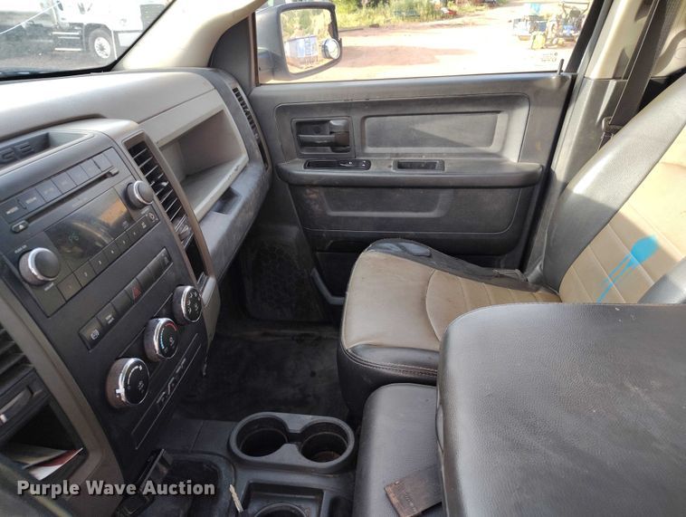 image for item IP9636 2011 Dodge Ram 2500HD Crew Cab utility bed pickup truck