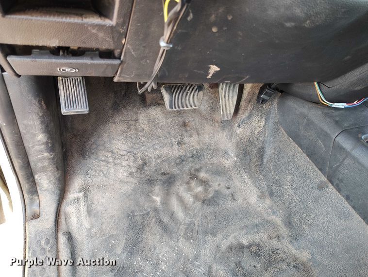 image for item IP9636 2011 Dodge Ram 2500HD Crew Cab utility bed pickup truck