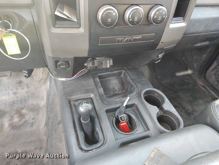 image for item IP9636 2011 Dodge Ram 2500HD Crew Cab utility bed pickup truck