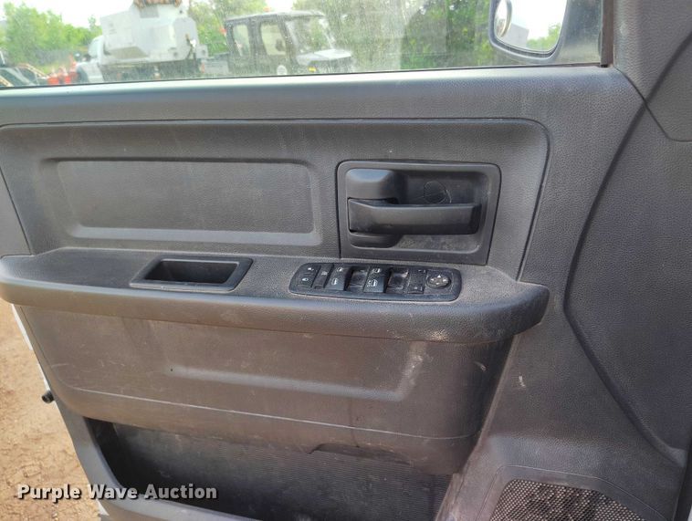 image for item IP9636 2011 Dodge Ram 2500HD Crew Cab utility bed pickup truck