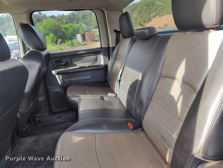 image for item IP9636 2011 Dodge Ram 2500HD Crew Cab utility bed pickup truck