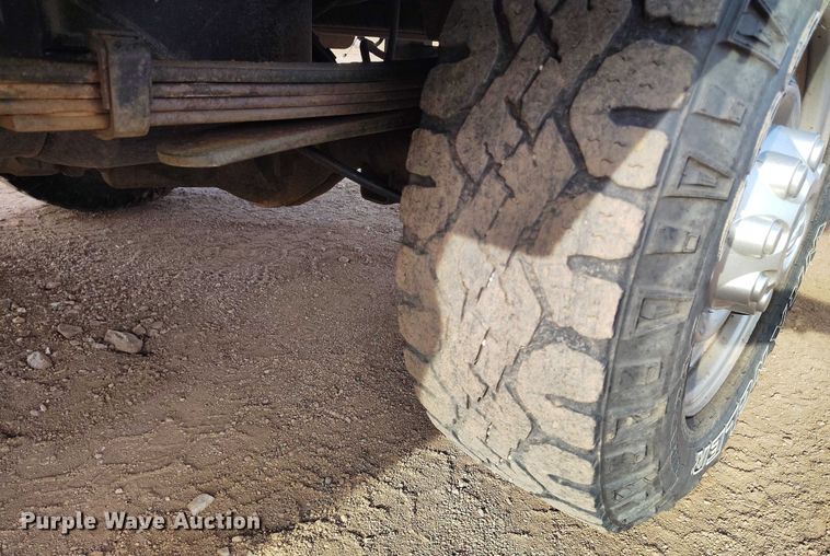 image for item IP9636 2011 Dodge Ram 2500HD Crew Cab utility bed pickup truck