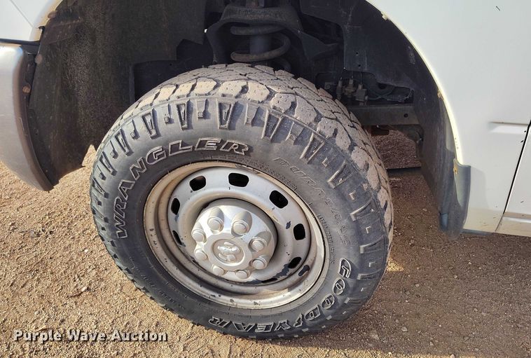 image for item IP9636 2011 Dodge Ram 2500HD Crew Cab utility bed pickup truck