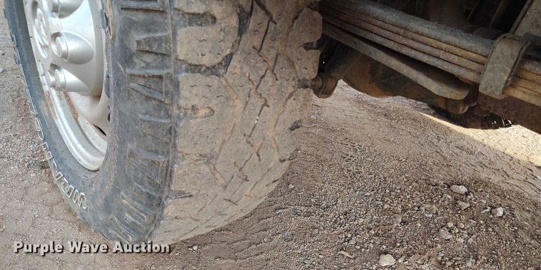 image for item IP9636 2011 Dodge Ram 2500HD Crew Cab utility bed pickup truck