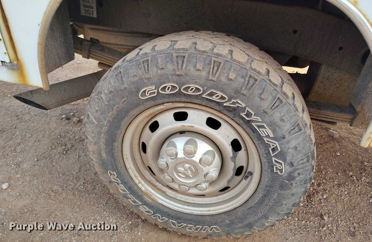 image for item IP9636 2011 Dodge Ram 2500HD Crew Cab utility bed pickup truck