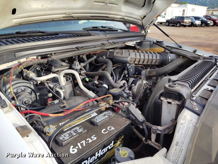 image for item IP9637 2006 Ford F350 Super Duty XL dump bed pickup truck