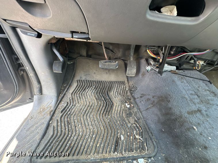 image for item NX9325 2002 Ford F150 SuperCab pickup truck