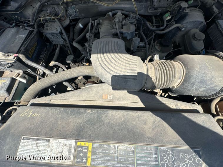 image for item NX9325 2002 Ford F150 SuperCab pickup truck