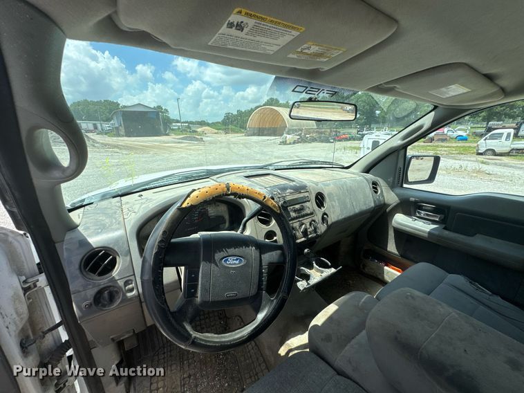 image for item NX9332 2006 Ford F150 pickup truck