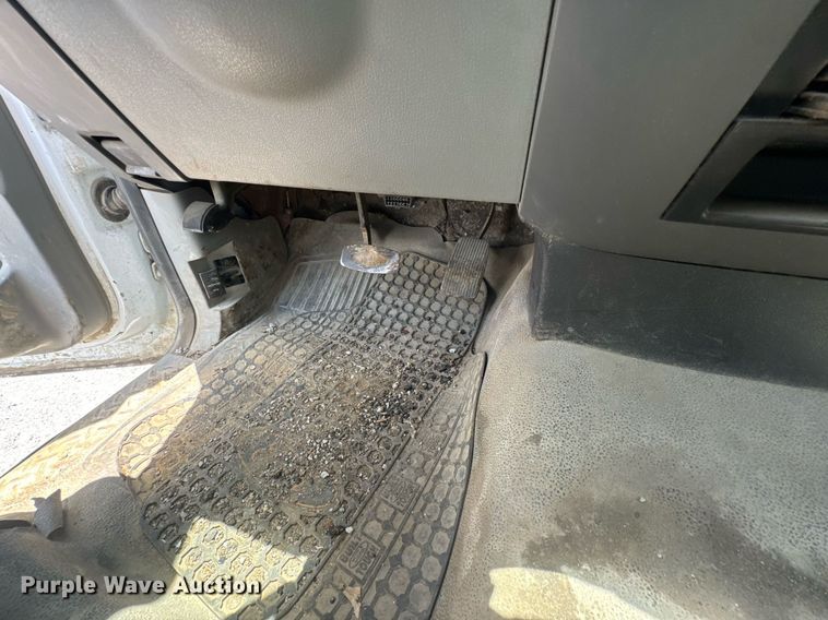 image for item NX9332 2006 Ford F150 pickup truck