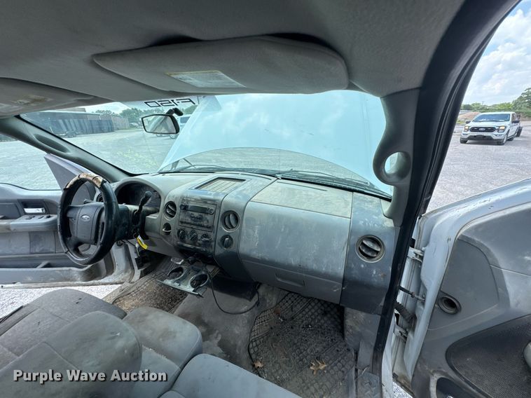 image for item NX9332 2006 Ford F150 pickup truck