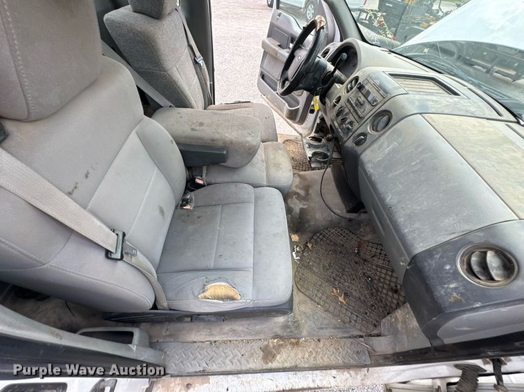 image for item NX9332 2006 Ford F150 pickup truck