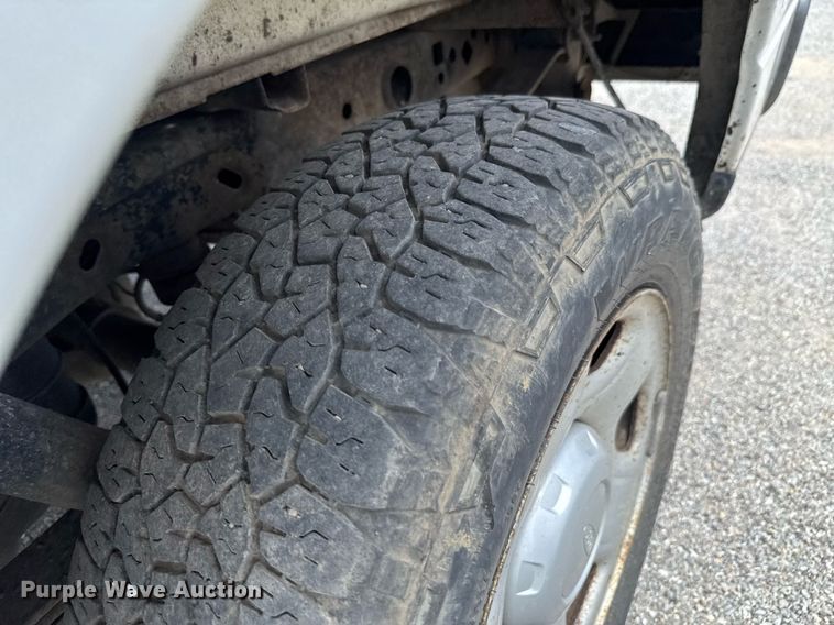 image for item NX9332 2006 Ford F150 pickup truck