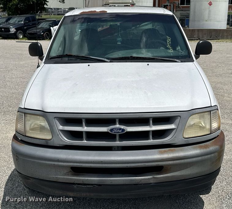 image for item NX9333 1998 Ford F150 pickup truck