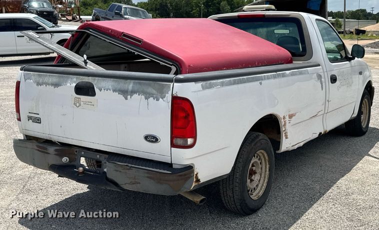 image for item NX9333 1998 Ford F150 pickup truck