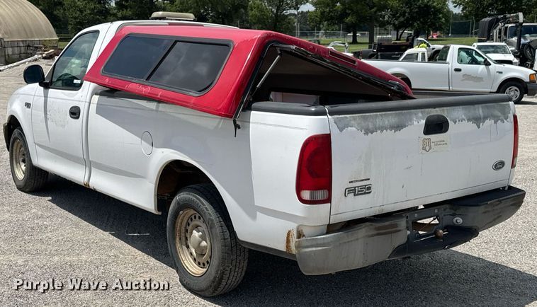 image for item NX9333 1998 Ford F150 pickup truck