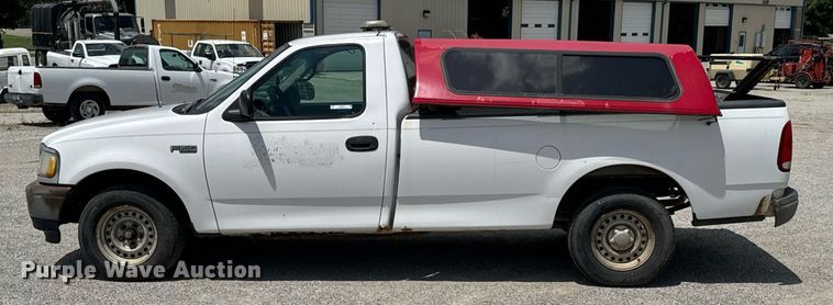 image for item NX9333 1998 Ford F150 pickup truck