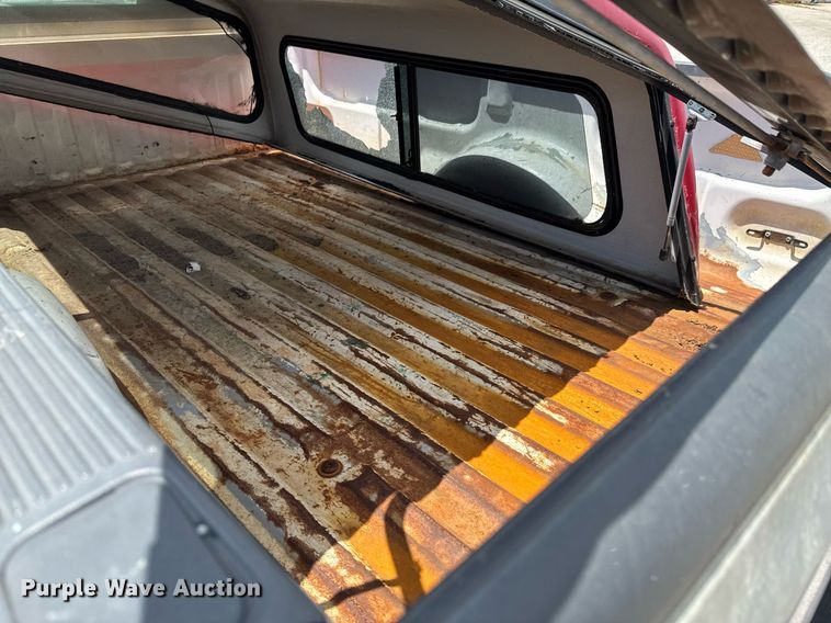 image for item NX9333 1998 Ford F150 pickup truck