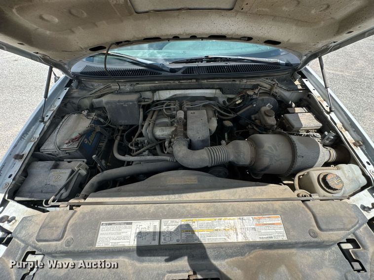 image for item NX9333 1998 Ford F150 pickup truck