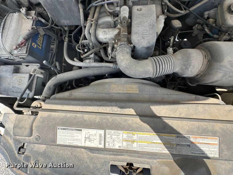 image for item NX9333 1998 Ford F150 pickup truck