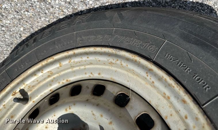 image for item NX9333 1998 Ford F150 pickup truck