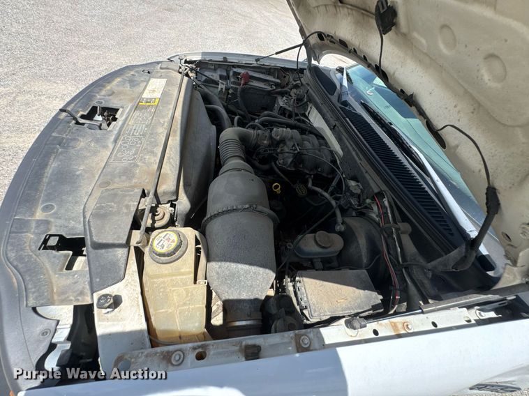 image for item NX9336 2004 Ford F150 pickup truck