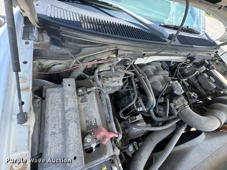 image for item NX9336 2004 Ford F150 pickup truck