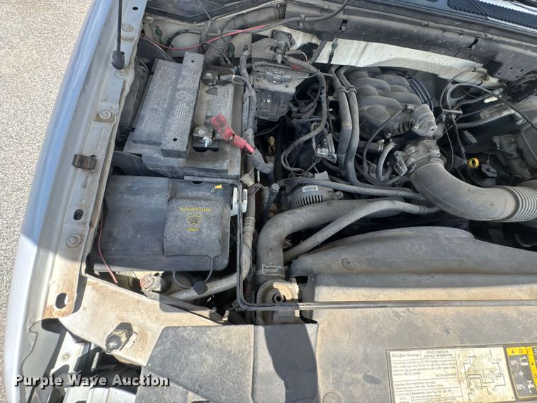 image for item NX9336 2004 Ford F150 pickup truck