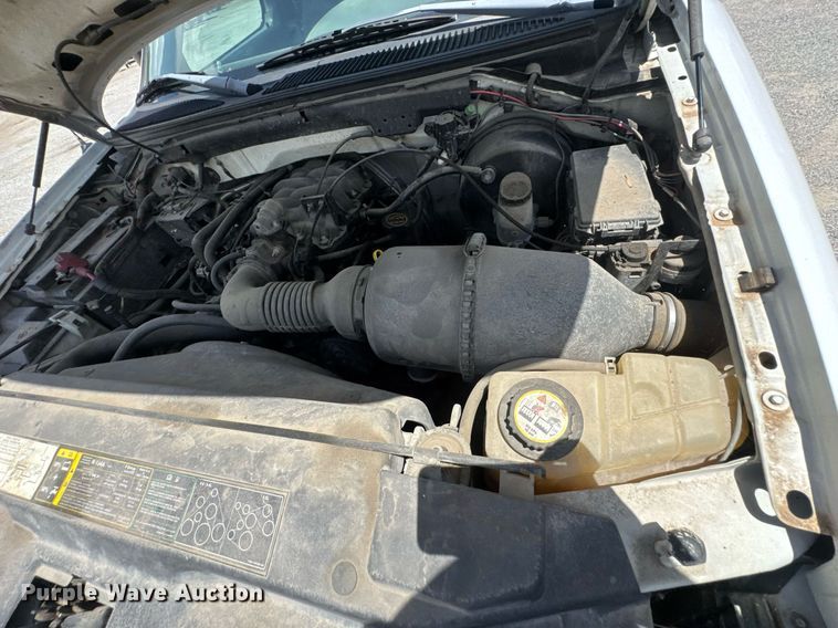 image for item NX9336 2004 Ford F150 pickup truck