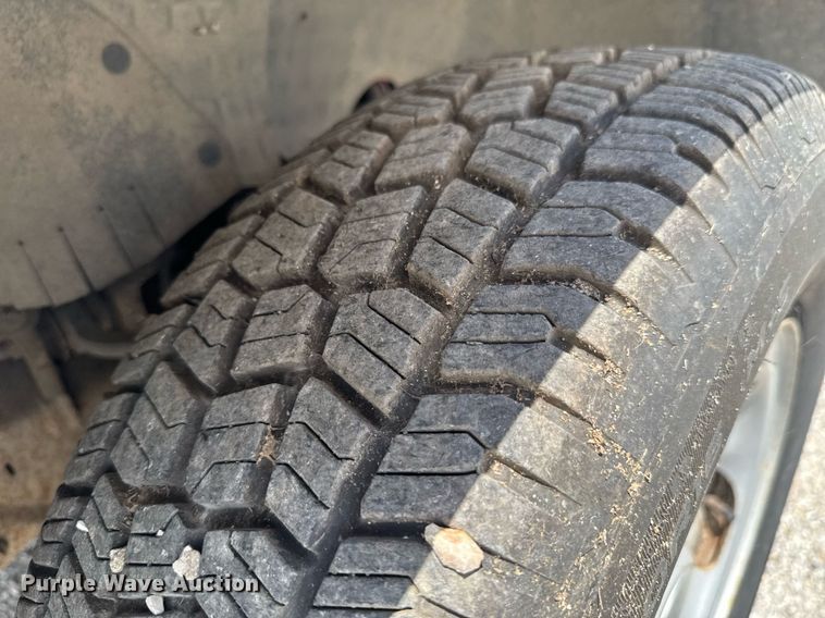 image for item NX9336 2004 Ford F150 pickup truck