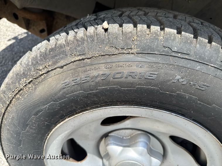 image for item NX9336 2004 Ford F150 pickup truck