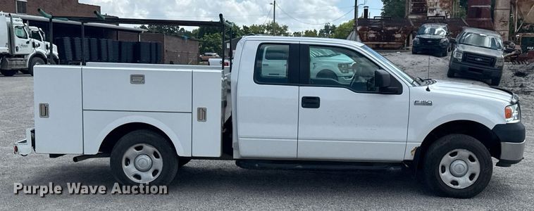 image for item NX9339 2006 Ford F150 SuperCab utility bed pickup truck