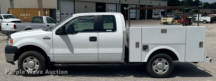 image for item NX9339 2006 Ford F150 SuperCab utility bed pickup truck