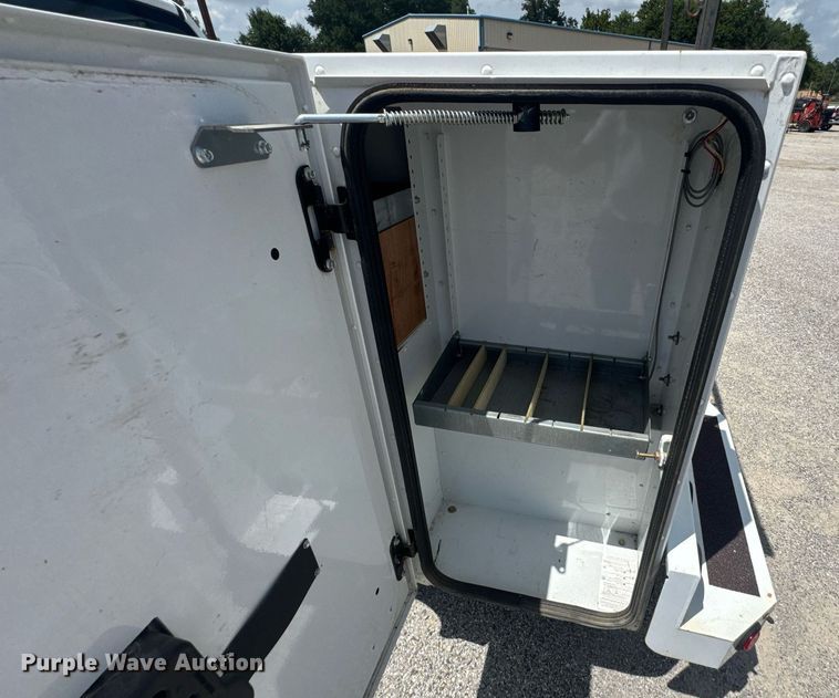 image for item NX9339 2006 Ford F150 SuperCab utility bed pickup truck