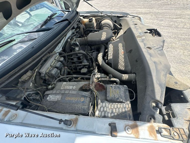 image for item NX9339 2006 Ford F150 SuperCab utility bed pickup truck