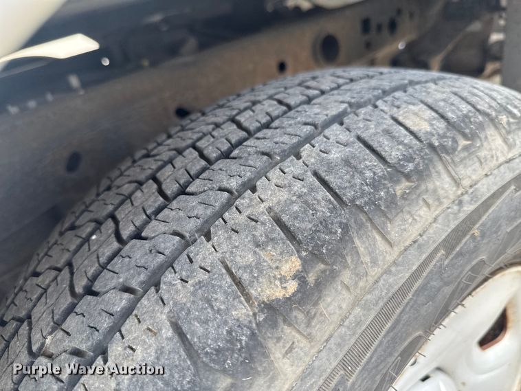 image for item NX9339 2006 Ford F150 SuperCab utility bed pickup truck