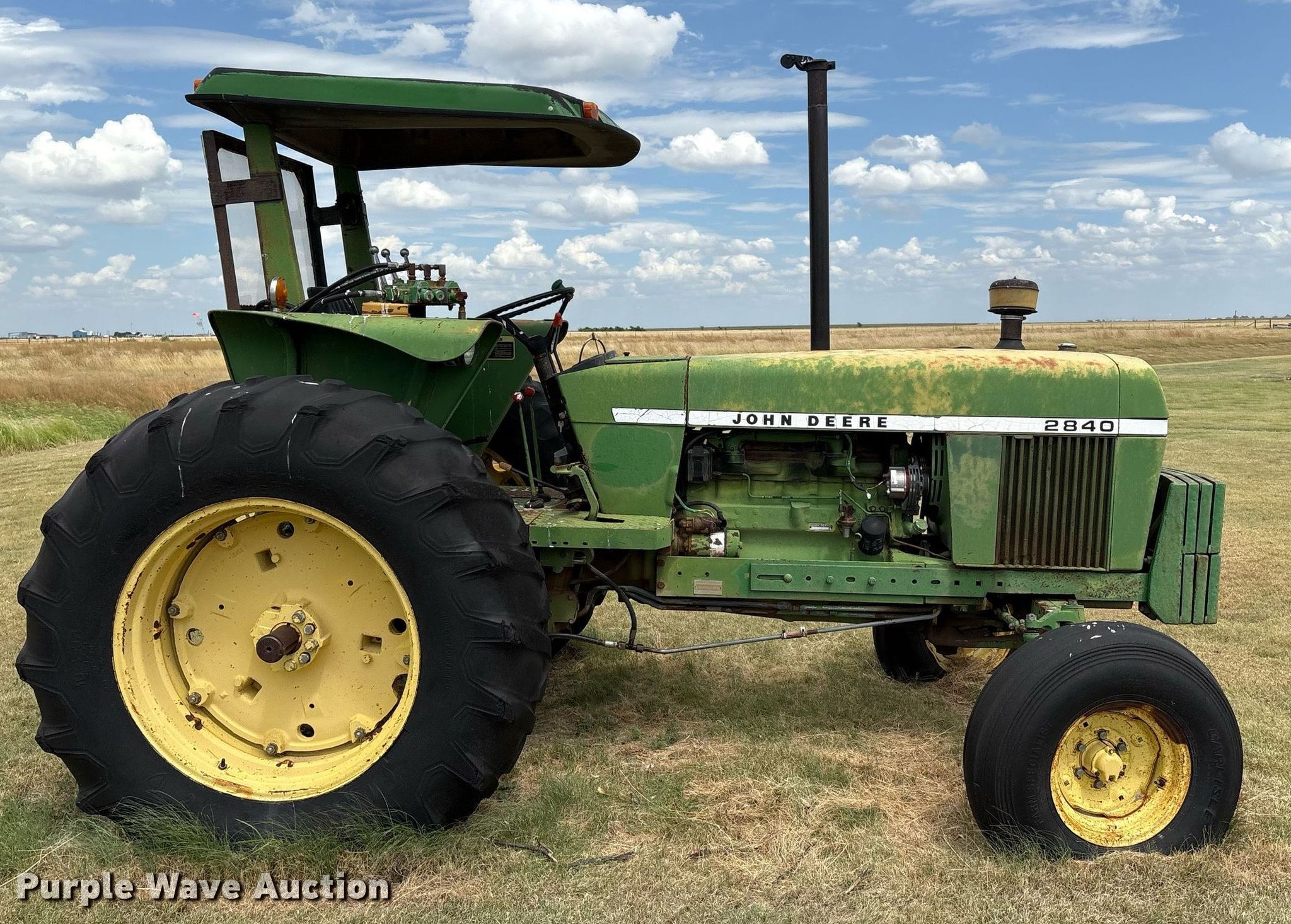 John Deere 2840 tractor in Pampa, TX | Item DX8048 sold