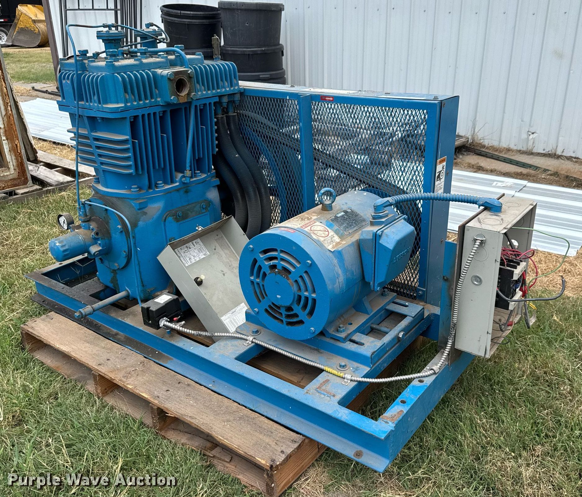 Q*中様 #15 Uwe Bein Quincy QGS 15-HP 120-Gallon Rotary Screw Air Compressor (208-230