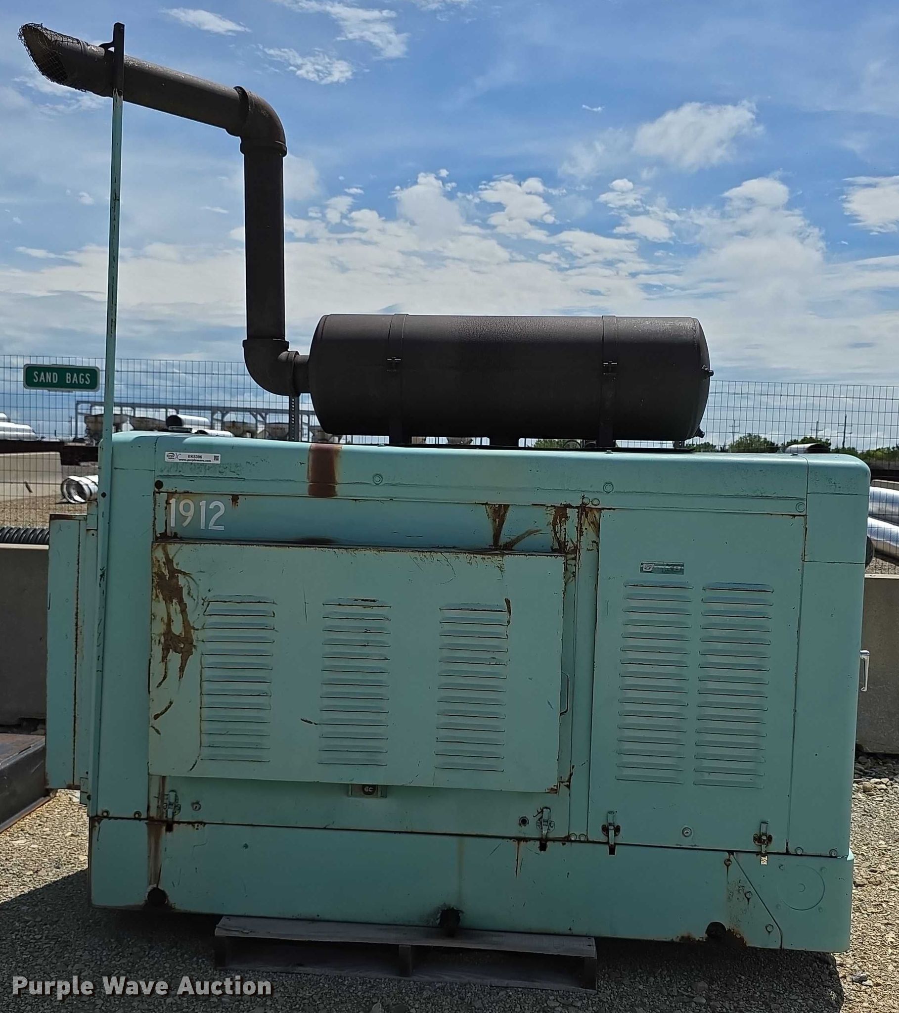 Onan 55KB generator in Manhattan, KS | Item EK5396 sold | Purple Wave